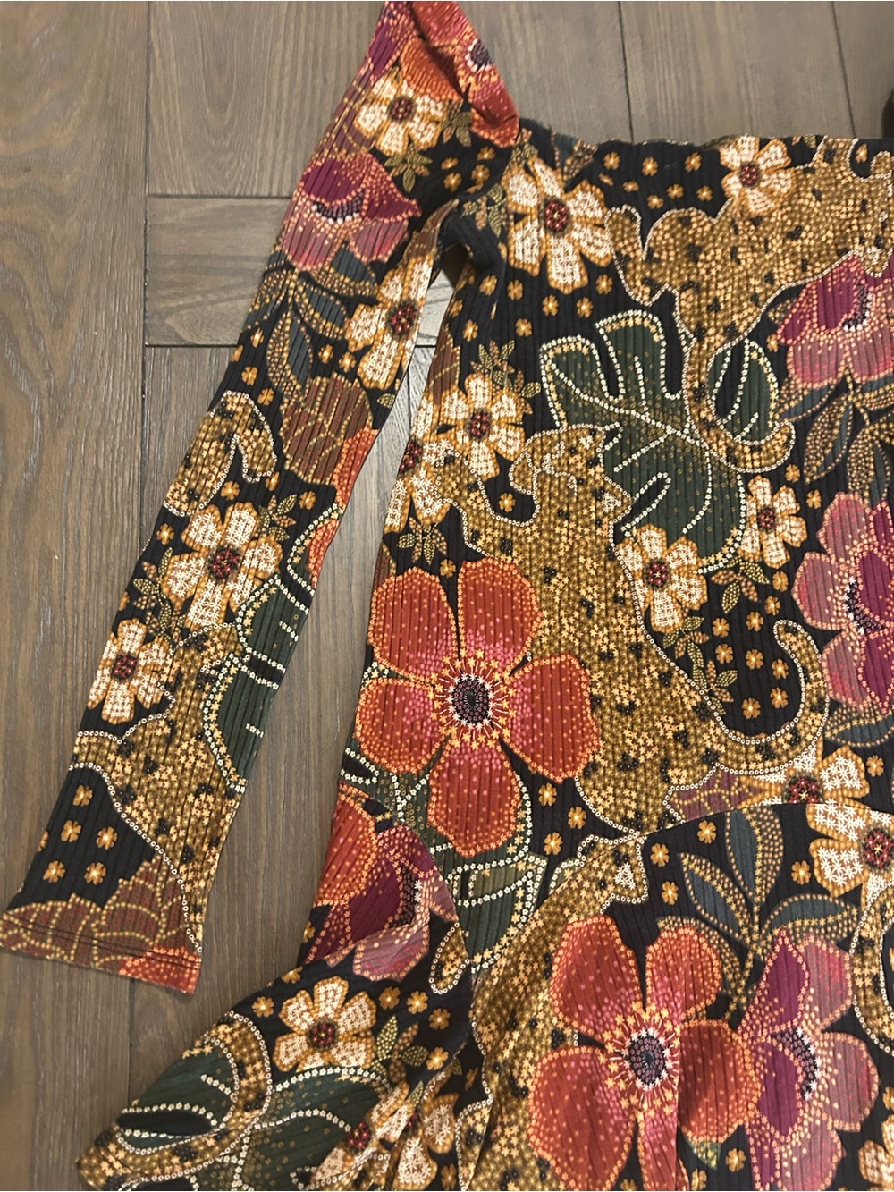 FARM Rio Black Floral Long Sleeve Dress with Warm Blooms - Picture 3 of 12